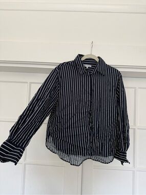 striped navy and white Reformation button down long sleeve size M